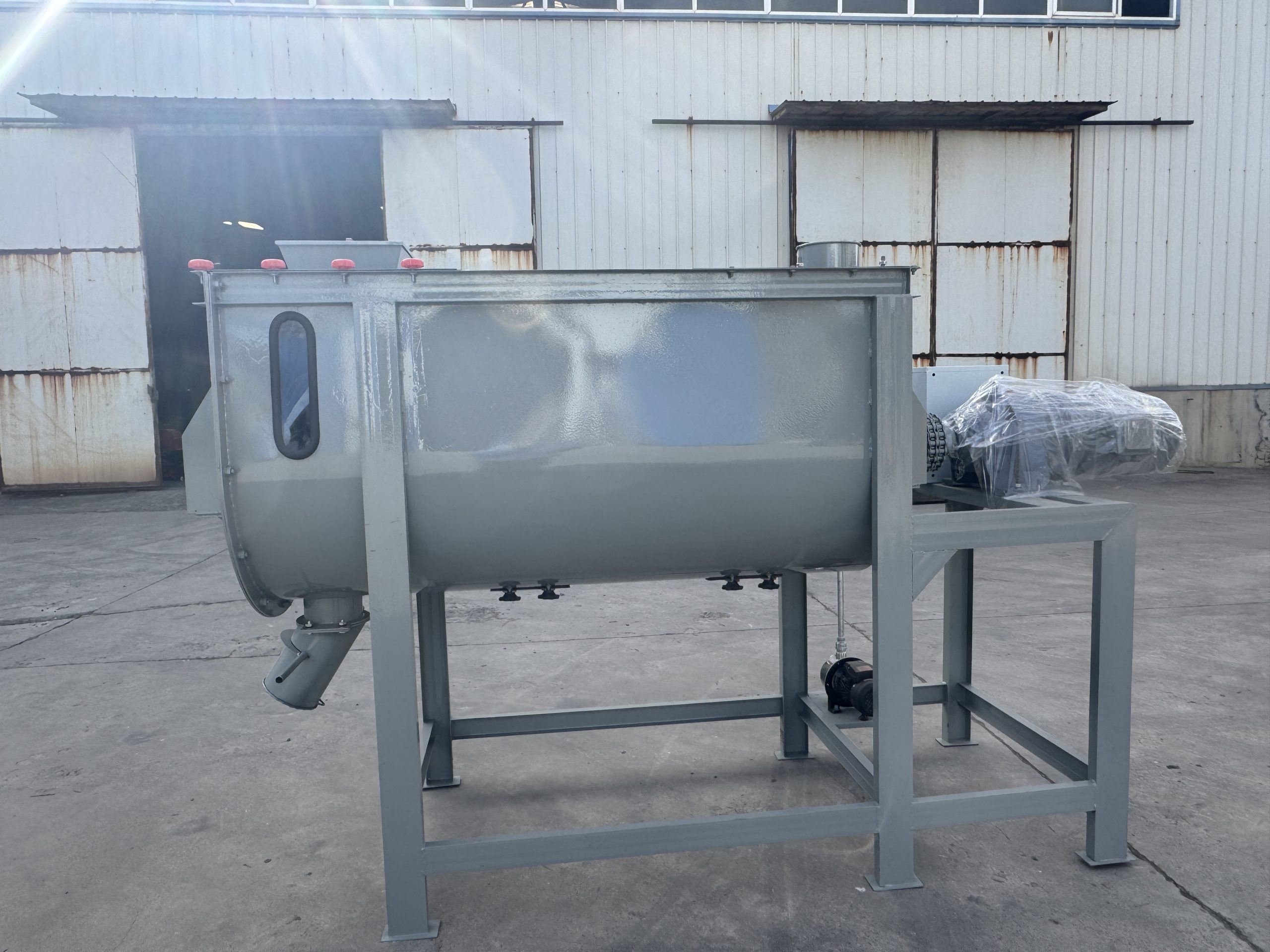 Why the New Type Horizontal Mixer Is Popular?